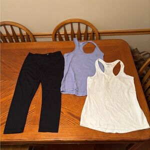 90 Degrees Black Leggings and Tank Tops Set Size Small